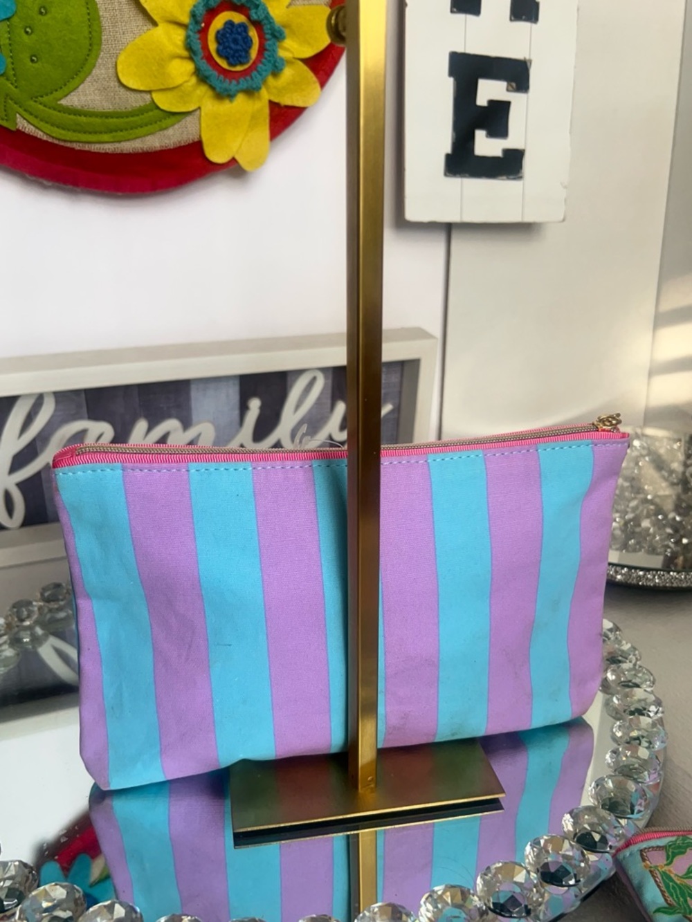 Estee Lauder Pink & Turquoise Sea Life canvas Cosmetic Pouch - Picture 5 of 8